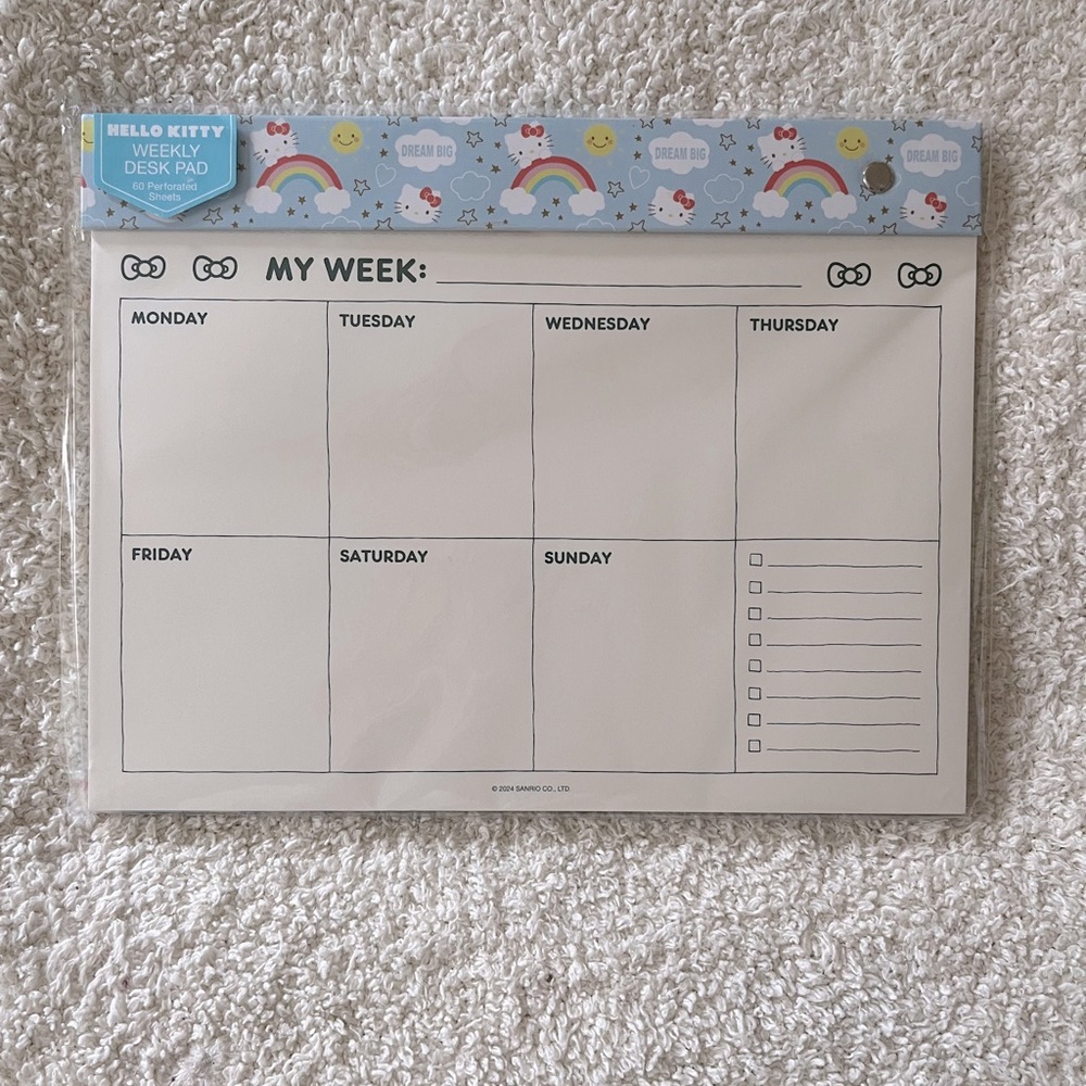 Hello Kitty weekly desk planner
